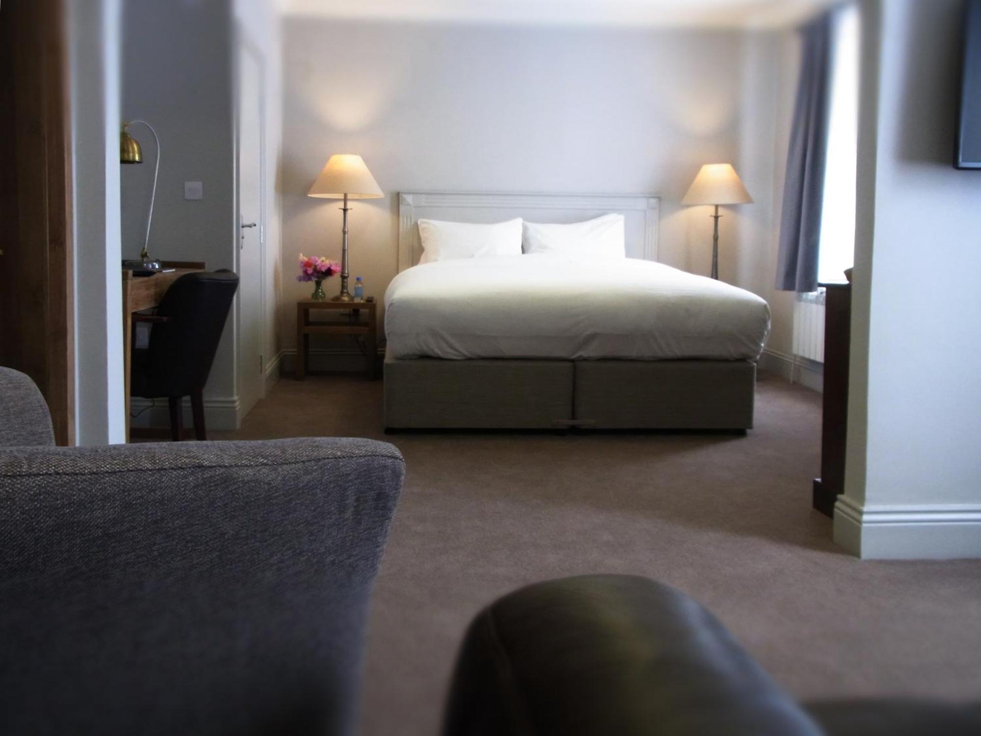 Abergavenny Hotel エクステリア 写真